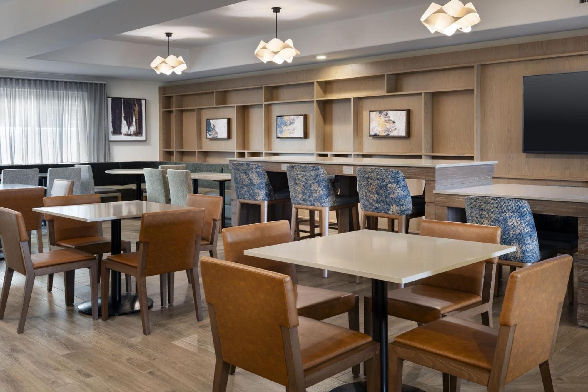 Fairfield By Marriott Inn & Suites Fresno Riverpark Bagian luar foto
