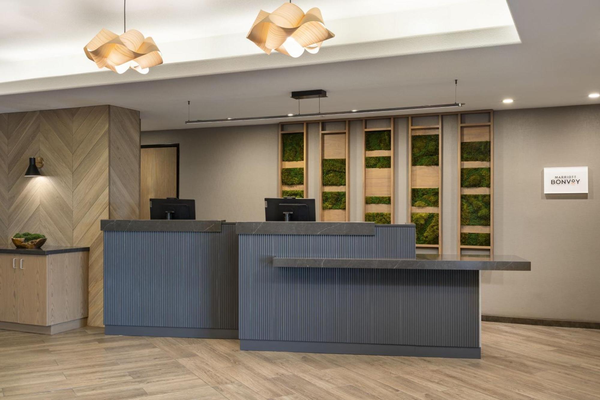Fairfield By Marriott Inn & Suites Fresno Riverpark Bagian luar foto