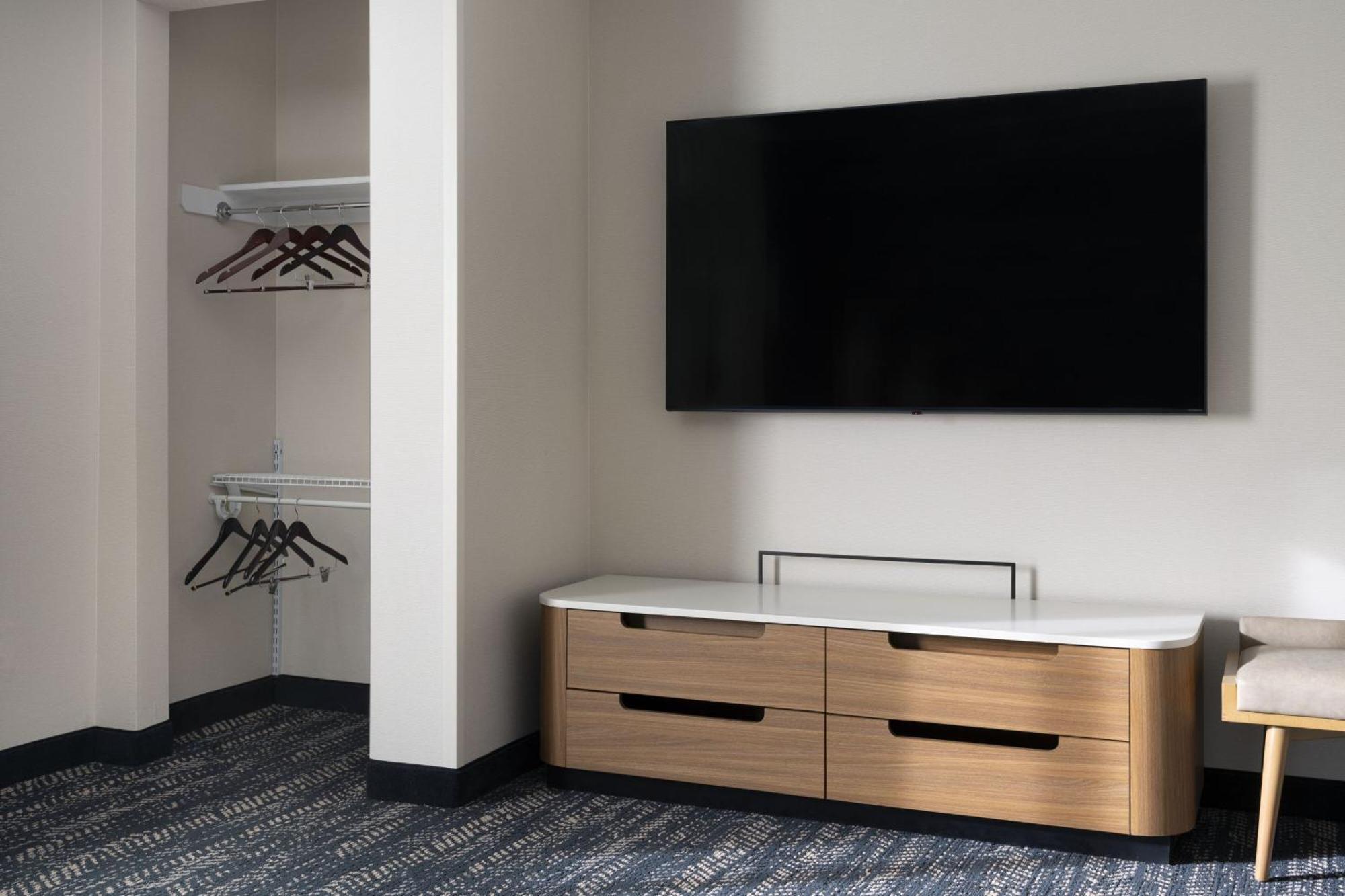 Fairfield By Marriott Inn & Suites Fresno Riverpark Bagian luar foto