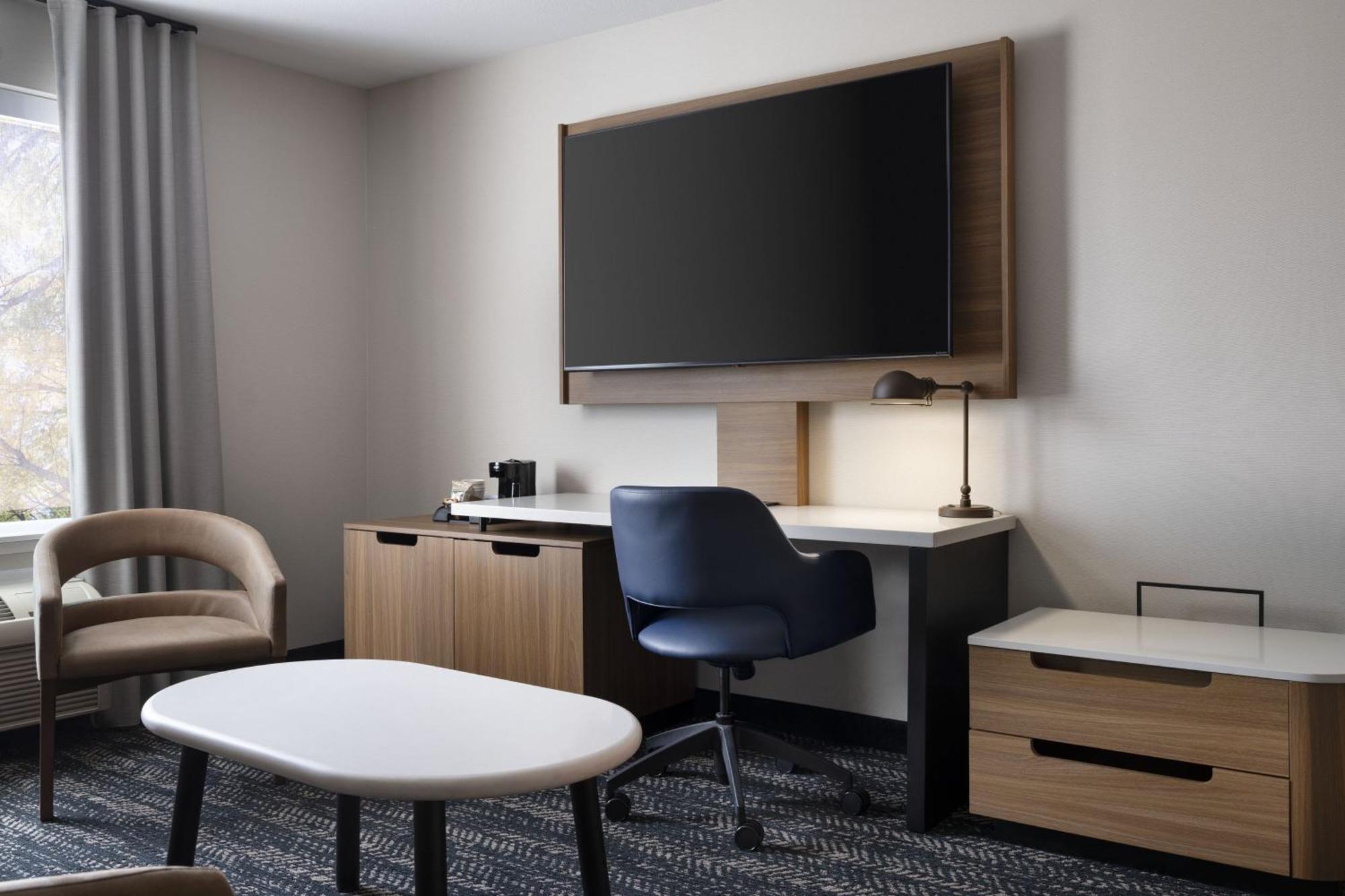 Fairfield By Marriott Inn & Suites Fresno Riverpark Bagian luar foto