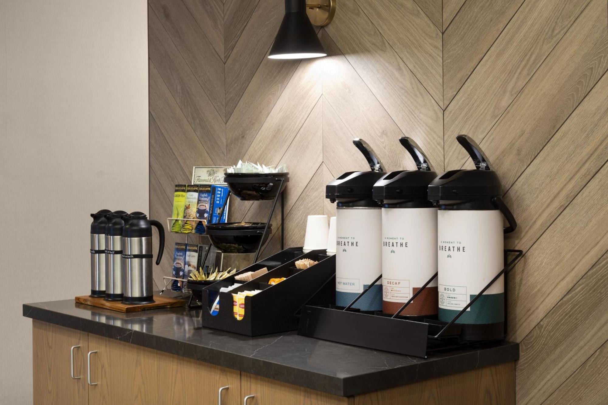 Fairfield By Marriott Inn & Suites Fresno Riverpark Bagian luar foto