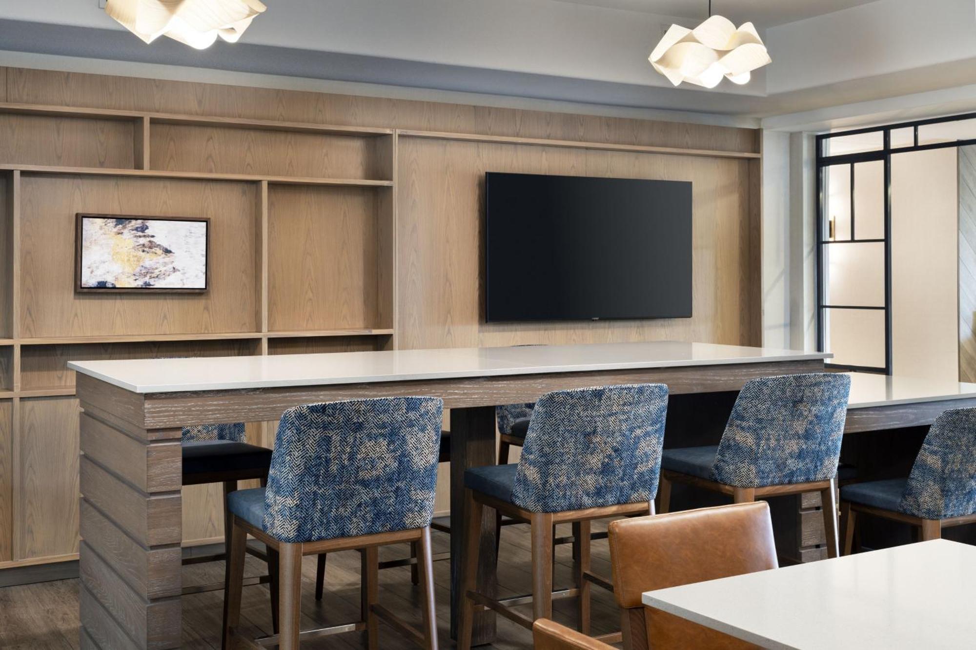 Fairfield By Marriott Inn & Suites Fresno Riverpark Bagian luar foto